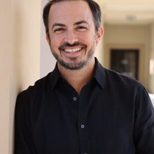 Richard Dueñez Morrison Headshot (1)